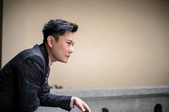 bti体育app下载-张信哲：我基本不会约任何人吃饭，我的晚餐时间是属于我妈的