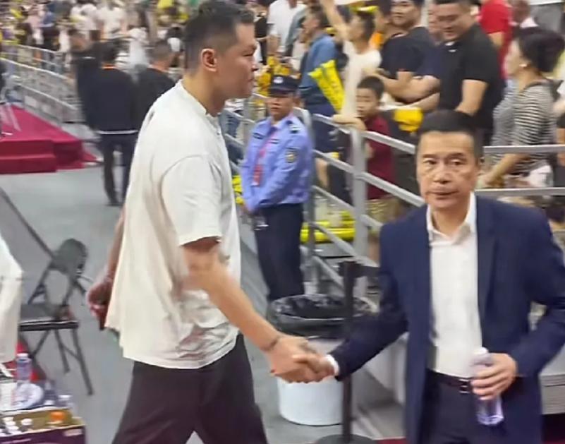广东3消息！胡明轩尿检结果出炉，陈老板鼓舞球队，主场严阵以待